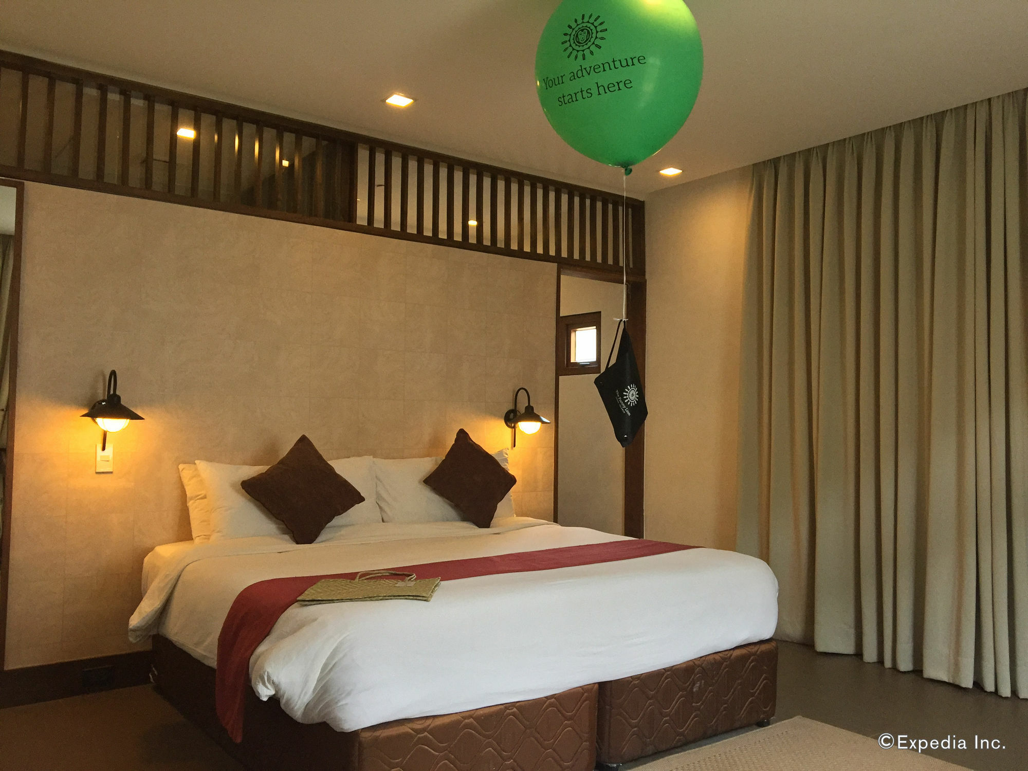 The Funny Lion - Coron Hotel Bagian luar foto